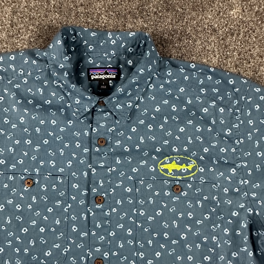 Patagonia Mens AC Shirt Blue Hemp Cotton Short Sleeve Button Down Fish Logo L - Picture 2 of 9